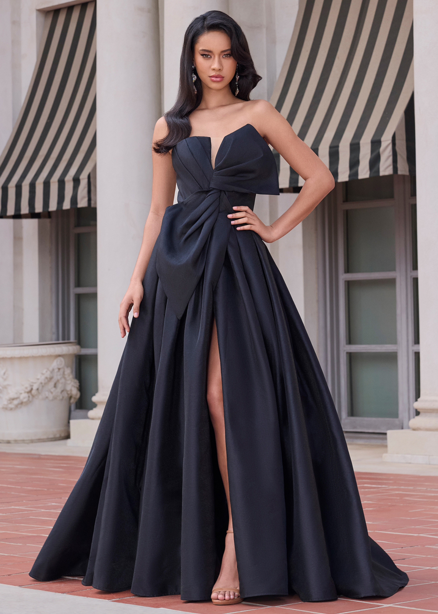 ASHLEYlauren Dresses: The Ultimate Guide to Glamorous Evening Wear